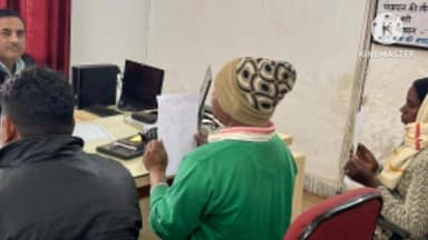 सिल्ली: सिल्ली अंचल कार्यालय में जनता दरबार का आयोजन, 51 आवेदनों का हुआ निष्पादन