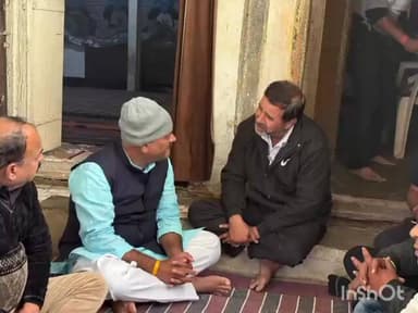 माकड़ोन: तराना: वरिष्ठ पार्षद द्वारिकाधीश शर्मा की काकीजी के निधन पर विधायक महेश परमार ने जताया दुख