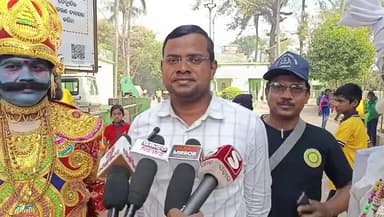 କୋରେଇ: ପିଏମଶ୍ରୀ ଦଶରଥପୁର ସରକାରୀ ଉଚ୍ଚ ବିଦ୍ୟାଳୟ ପରିସରରେ ସଡ଼କ ସୁରକ୍ଷା ସଚେତନତାକୁ ନେଇ ସୂଚନା ଦେଲେ ଅତିରିକ୍ତ ପରିବହନ ଅଧିକାରୀ