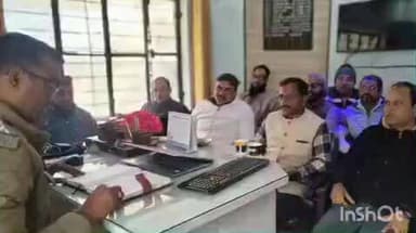 द्वाराहाट: व्यापार मंडल द्वाराहाट की नई कार्यकारिणी ने संभाला कार्यभार, नगर की अव्यवस्थाओं और व्यापारिक हितों पर बनाई कार्ययोजना