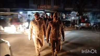 भानपुर: वाल्टरगंज के विभिन्न जगहों पर पुलिस ने भ्रमण कर सुरक्षा का लिया जायजा, सड़क पर अतिक्रमण करने वालों को दी कड़ी चेतावनी