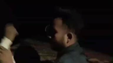 हिरणपुर: हिरणपुर के युवाओं ने बढ़ती ठंड में असहाय लोगों के बीच कंबल का वितरण किया