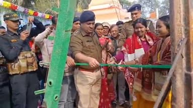 সন্দেশখালি ২: ধুলিয়াখালি খালের উপর স্টিলের সেতু নির্মাণের কাজের আনুষ্ঠানিক সূচনা করলেন উচ্চপদস্থ পুলিশ আধিকারিকরা