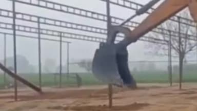 ਖਰੜ: ਪਿੰਡ ਕੰਸਾਲਾ ਦੇ ਨਜ਼ਦੀਕੀ ਨਜਾਇਜ਼ ਉਸਾਰੀਆਂ ਤੇ ਗਮਾਡਾ ਵੱਲੋਂ ਚਲਾਇਆ ਗਿਆ ਪੀਲਾ ਪੰਜਾ