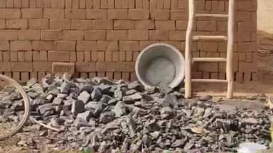 चितरपुर: चितरपुर में अवैध कोयले से जल रहे बंगला ईंट भट्ठे, मोटरसाइकिल व साइकिल से पहुंच रहा कोयला