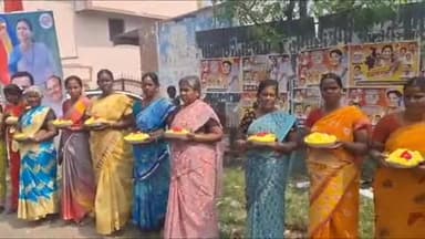 பெரம்பலூர்: வயலப்பாடியில் பாமக சார்பில் சிங்க பெண்ணே எழுந்து வா மகளிர் உரிமை மீட்பு பயணம்,சௌமியா அன்புமணி பங்கேற்பு