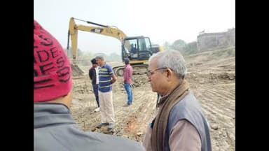 দাসপুর ১: বেনাই তেঁতুলতলা এলাকায় ব্রিজ নির্মাণের অগ্রগতির কাজ পরিদর্শনে রাজ্য তৃণমূল সাধারণ সম্পাদক।