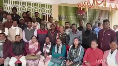 खरसावां: खरसावां में शहीद दिवस को लेकर झामुमो की विधानसभा स्तरीय समीक्षा बैठक आयोजित