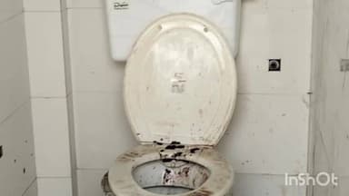 कुम्हेर: कुम्हेर बस स्टैंड पर बने शौचालय में गंदगी के कारण लोगों को नहीं मिल रहा लाभ, आम जन परेशान