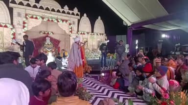 सिरसागंज: गांधी मंडी में खाटू श्याम की भक्ति लहर, भजन संध्या में झूमे श्रद्धालु, पहुंचे जिला सहकारी बैंक अध्यक्ष सहित गणमान्य लोग