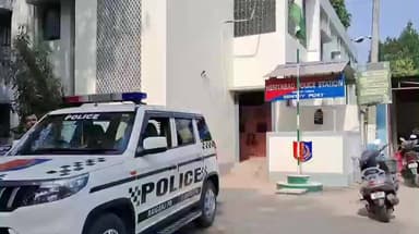 হেমতাবাদ: হেমতাবাদের মহিপুর থেকে ধৃত ৩ জুয়াড়ি