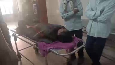 बड़ागांव धसान: बड़ागांव में तेज रफ्तार बाइक की टक्कर से महिला गंभीर रूप से घायल, अस्पताल रेफर