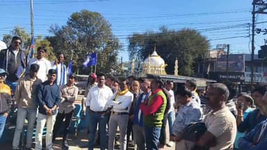 जिंदगी एक जंगल हैं
जीना चाहते हो तो लडना सिखो ।।
बचना नही .....??
#उलगूलानजिंन्दावाद
#मिथुनकुमारधुर्वे
#युवासमाजसेवी...