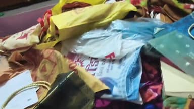 पताही गांव में लाखों की चोरी से दहशत, ग्रिल तोड़ घर में घुसे चोर, जेवर-नकदी व जमीन के कागजात ले उड़े।
#MuzaffarpurNews ...