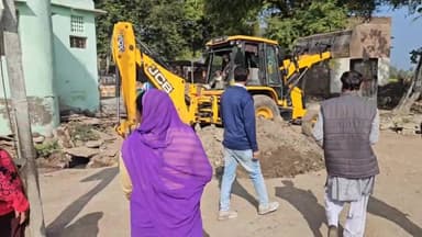 सिंगोली: नलों में दूषित पानी की शिकायत के बाद प्रशासन अलर्ट, कलेक्टर के आदेश पर स्वास्थ्य अमला थड़ोद पहुंचा