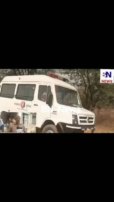 नीमराणा;- तेज रफ्तार से कार चलाने से टोकने पर भड़के युवक, नाराज़ युवकों ने की लोगों को कुचलने की कोशिश, पंचायत भवन के पा...