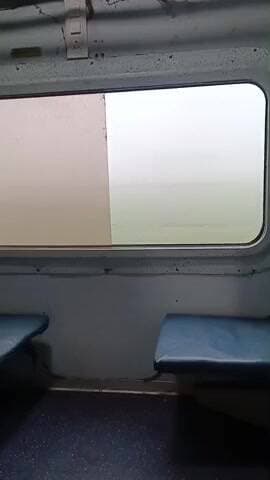 train from lalitgram station to patna jn raj rani express jo dono side se window ka shisha broken hai