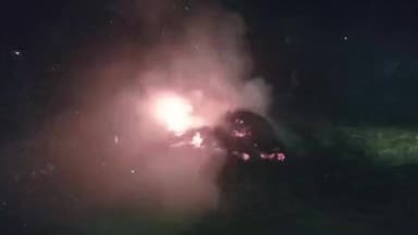 कोचाधामन: चरघरिया में पुआल के ढेर में लगी भीषण आग, फायर ब्रिगेड की मदद से पाया गया काबू