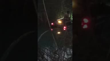 मथुरा में यमुना एक्सप्रेसवे के समीप मांट ब्रांच नहर में एक कार अनियंत्रित होकर गिरी गई#nonfollowers