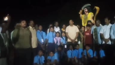 ಹಿರಿಯೂರು: ಗೊರ್ಲತ್ತು ಗ್ರಾಮದಿಂದ ದೆಹಲಿಗೆ ವಿಮಾನ ಪ್ರವಾಸ ಹೊರಟ ಸರ್ಕಾರಿ ಶಾಲಾ ವಿಧ್ಯಾರ್ಥಿಗಳು