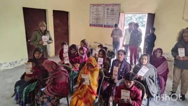 मितौली: मुख्यमंत्री द्वारा चलाए जा रहे मिशन शक्ति अभियान के तहत, मुगलीपुर गांव में मिशन शक्ति का किया गया आयोजन ।