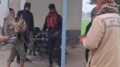 मधुबन: मधुबन इलाके में बारह सिंघा हिरन पर कुत्तों ने किया हमला, ग्रामीणों ने बचाई जान और वन विभाग को दी सूचना