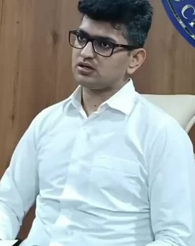 રાજકોટ પશ્ચિમ: બેડી ચોકડી પાસે ખાણીપીણીના ધંધાર્થીને માર મારવાના મામલે કરાયેલ ત્રણ આરોપીઓની ધરપકડ વિશે DCP જગદીશ બાંગરવાનું નિવેદન