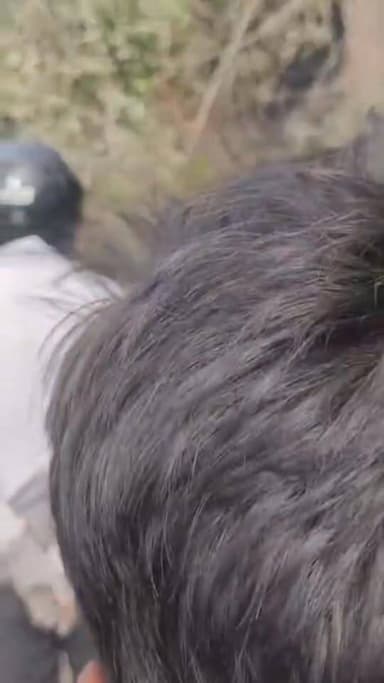 हसनपुरा के डॉक्टर पंकज कुमार का ड्यूटी जाने के दौरान एकमा में कार का दुर्घटना।धू-धू कर जला कार।बाल-बाल बचे डॉक्टर पंकज क...