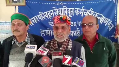 गलोड़: हिमाचल परिवहन सेवानिवृत कर्मचारी कल्याण मंच हमीरपुर की मासिक बैठक संपन्न, पेंशनरों की अनदेखी पर सरकार पर लगाए आरोप