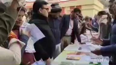 बरौली: बरौली प्रखंड कार्यालय में जिला प्रशासन द्वारा जनता दरबार, डीएम की मौजूदगी में 125 लोगों की सुनी गई फरियाद