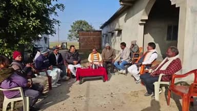 चौपारण: सांसद मनीष जायसवाल चौपारण में शोक सभाओं में हुए शामिल