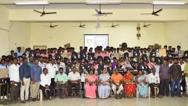 பாப்பிரெட்டிபட்டி: கடத்தூர் பாலிடெக்னிக் கல்லூரி 119 மாணவர்களுக்கு லேப்டாப் வழங்கப்பட்டது