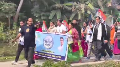 মিনাখাঁ: বামনপুকুরের বিভিন্ন এলাকায় উন্নয়নের পাঁচালী সংক্রান্ত বিষয় নিয়ে পদযাত্রা ও সভা করলেন তৃণমূলের কর্মীরা