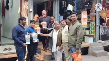 खुजनेर: खुजनेर में हिंदू सम्मेलन की तैयारियों के लिए घर-घर बांटे गए आमंत्रण