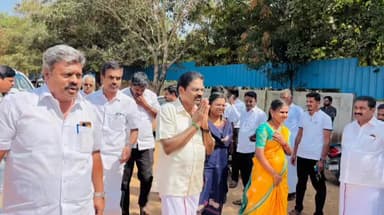 அரூர்: நகராட்சியில்ரூ1லட்சத்து 60 ஆயிரம் மதிப்பீட்டில் அறிவு சார் மையக் கட்டிட விழாவிற்கு தர்மபுரி எம்பி அடிக்கல் நாட்டு விழா