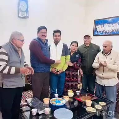 विकासनगर: IES में 52वीं रैंक हासिल करने वाले आयुष रोहिल्ला को किया गया सम्मानित