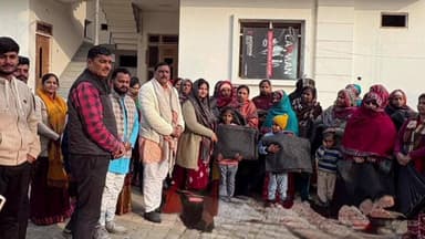 कृष्णा सिंह की प्रथम पुण्यतिथि पर 551 जरूरतमंदों को कंबल का वितरण किया गया