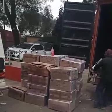 दुर्गावती: दहला मोङ के पास NH-19 पर दुर्गावती पुलिस ने एक कंटेनर से 955 लीटर अंग्रेजी शराब बरामद की, चालक गिरफ्तार