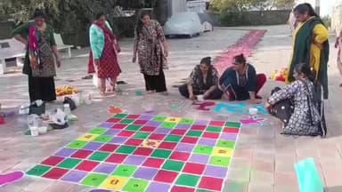 મેંદરડા: ખોડલધામ કાગવડથી મા ખોડલનો રથ મેંદરડા તાલુકા સહિત મેંદરડાની વિવિધ શેરીઓમાં ભવ્ય રીતે પરીભ્રમણ કર્યો