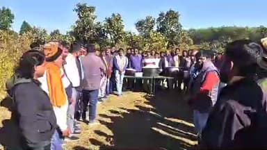 टंडवा: नवाडीह उर्फ तेलियाडीह पंचायत क्षेत्र में वनभोज का आयोजन किया गया