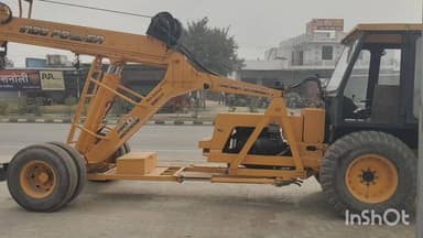 बापौली: सनौली खुर्द थाना क्षेत्र में दो मजदूरों को कुचलने वाले हाइड्रा चालक के खिलाफ केस दर्ज, चालक अभी फरार