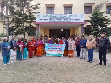 कस्बा: जलालगढ़ के कृषि विज्ञान केंद्र में मंगलवार को वर्मी कंपोस्ट उत्पादन पर 25 महिलाओं को दिया गया एकदिवसीय प्रशिक्षण