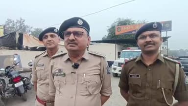 કામરેજ: કામરેજ ચારરસ્તા ખાતે પોલીસ દ્વારા ઉતરાયણ ને લઈને સેફ્ટી ગાર્ડ બાઇક ચાલકોને આપવામાં આવ્યા