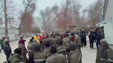 ଦିଗପହଣ୍ଡି: ଉଜବେକିସ୍ତାନ ଆଙ୍ଗିୟୁଲ ରେ ଫସିଛନ୍ତି ଶତାଧିକ ଓଡିଅ। । ଦିଗପହଣ୍ଡି ଅଂଚଳର କିଛି ଥିବା ସୂଚନା ।