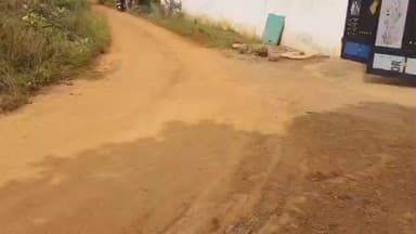 காளையார்கோவில்: சீகூரணி கிராமத்தில் சிமெண்ட் கல் சாலை அமைக்க கோரிக்கை