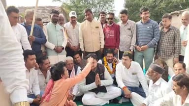 हाटपिपल्या: खजूरिया बीना में नर्मदा पेयजल योजना के शुभारंभ पर निकली कलश यात्रा, विधायक मनोज चौधरी भी हुए शामिल