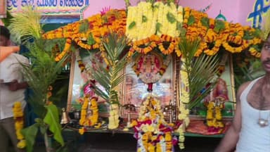 ಹಡಗಲಿ: ಹೊಳಲು ಮತ್ತು ಹಿರೇ ಹಡಗಲಿ ಗ್ರಾಮದಲ್ಲಿ ಶ್ರೀ ಅಯ್ಯಪ್ಪ ಸ್ವಾಮಿಯ ಪೂಜೆ ಕಾರ್ಯಕ್ರಮ, ಶಾಸಕ ಕೃಷ್ಣ ನಾಯ್ಕ್ ಭಾಗಿ