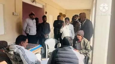 कुचामन सिटी: राज्य मंत्री विजय सिंह चौधरी ने अपने निजी आवास पर की जनसुनवाई, लोगों की समस्याओं का किया समाधान