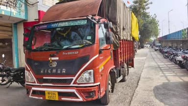 नागदा: नो एंट्री में खड़े ट्रक पर नागदा पुलिस की ₹5000 की चालानी कार्रवाई