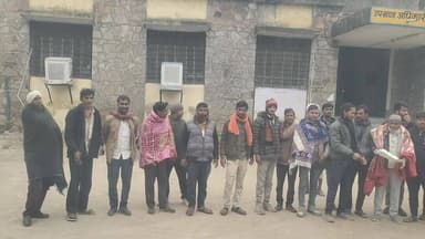 कोटड़ी: खेरुणा के लामबंद ग्रामीणों ने सरकारी भूमि से अतिक्रमण हटाने की मांग को लेकर सौंपा ज्ञापन